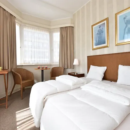 Sun & Group Getaway, Cleaning Included *