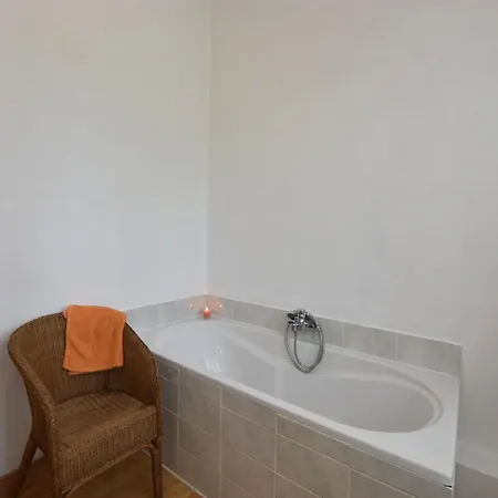 Holiday home Modern In With Garden, Cleaning Included