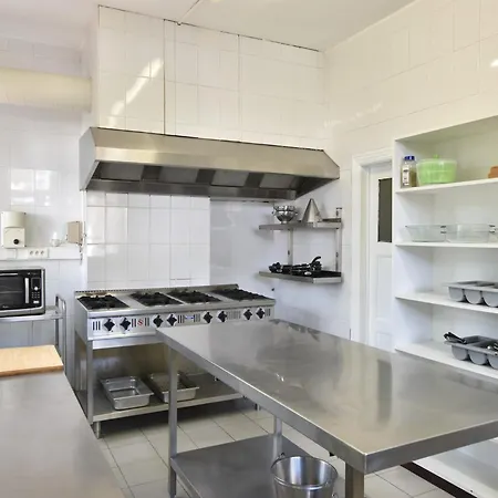 Holiday home Sun & Group Getaway, Cleaning Included De Panne