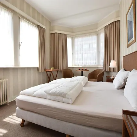 Sun & Group Getaway, Cleaning Included Holiday home *